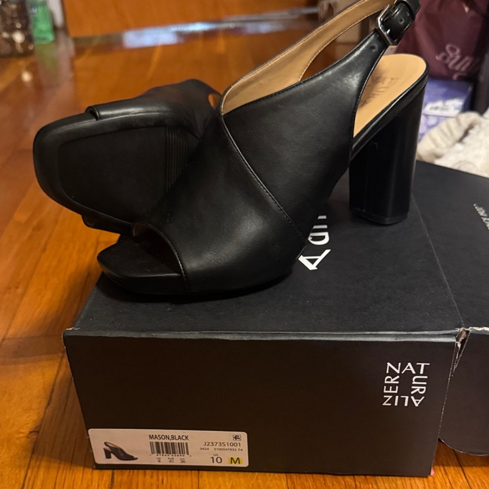 Naturalizer Black Mason Black Open-Toe Heels Size 10